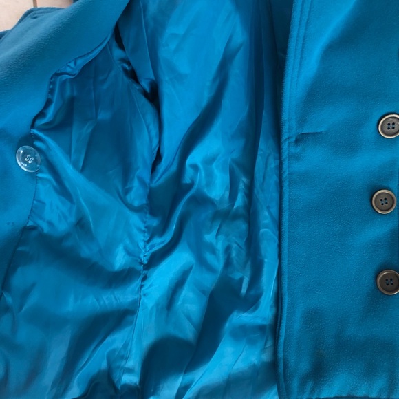 It’s Fall!!!! 🍂🍁 Are you coat ready?! - Picture 5 of 8